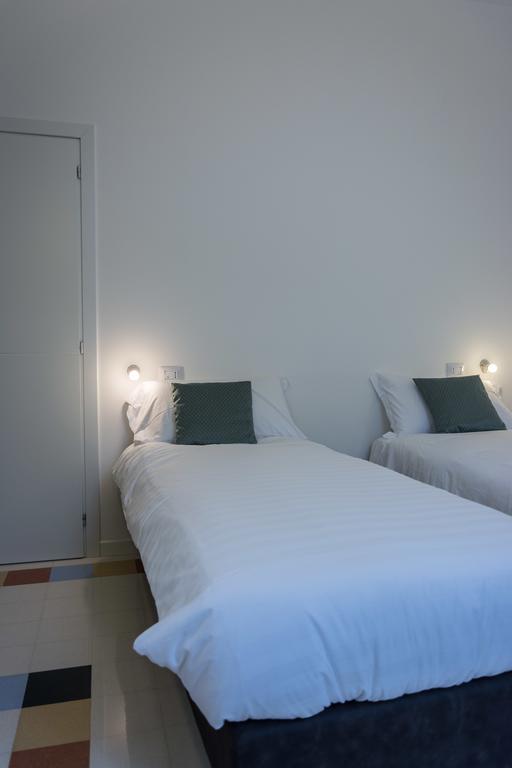 B&B Angioy 18 Кальяри Экстерьер фото