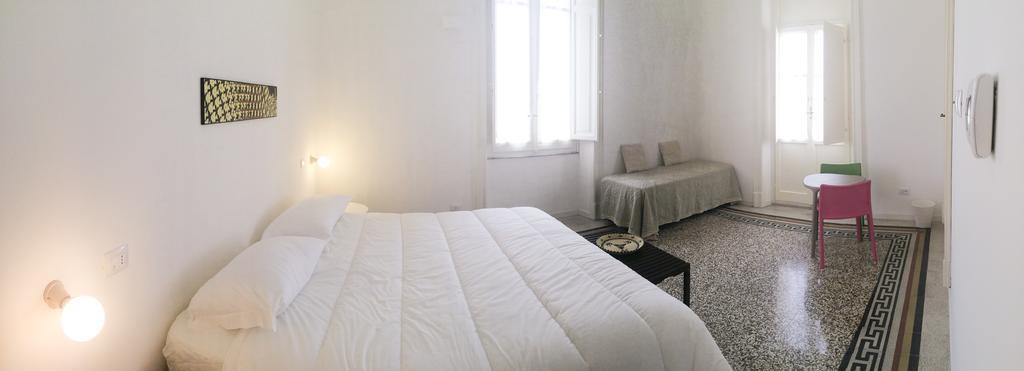 B&B Angioy 18 Кальяри Экстерьер фото